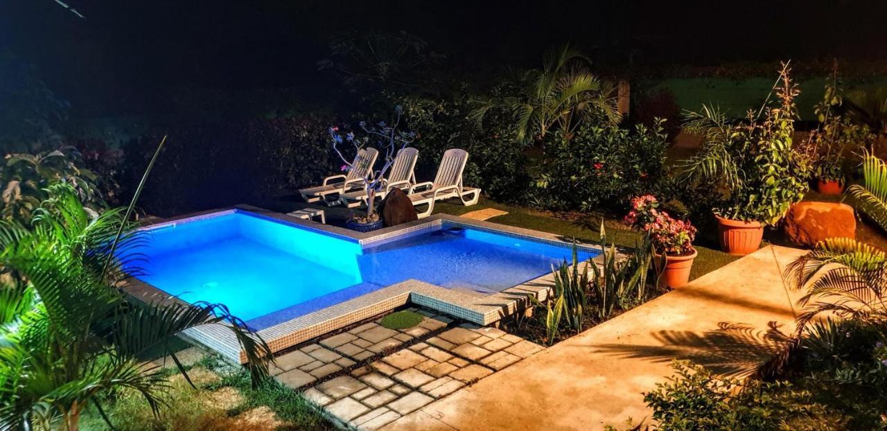 Moorea - Villa Maoe Pool Afareaitu Buitenkant foto